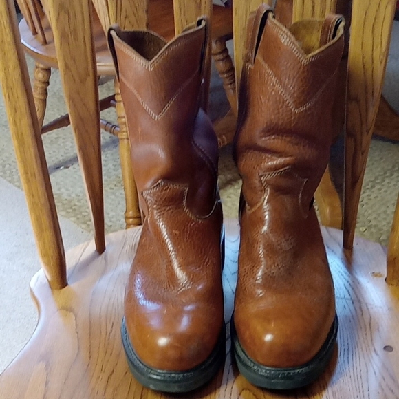 Justin Boots Tan Leather Cowboy Boots - Picture 1 of 4
